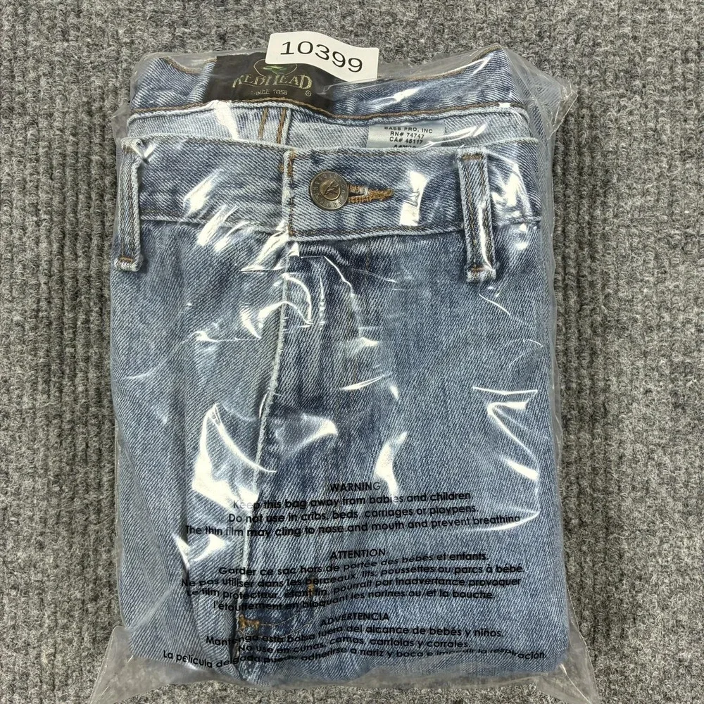 RedHead 9048-MS Relaxed Fit Jeans Mens 44x30 Light Blue Wash Straight Denim